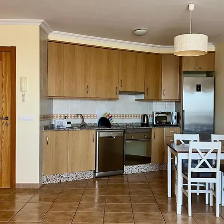 Apartment 3-bedrooms Apartament Vista Roja